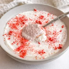 Blended Strawberry Overnight Oats